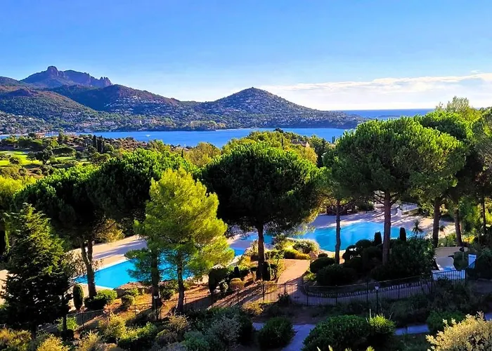 Le Belvedere-cap Esterel-var *